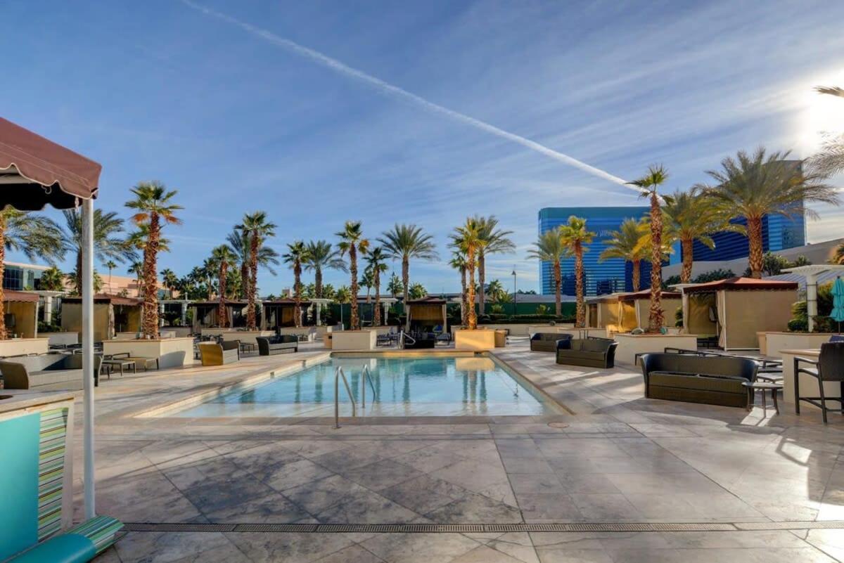 Mgm Signature-21-703 Strip View Jacuzzi Studio ลาสเวกัส ภายนอก รูปภาพ