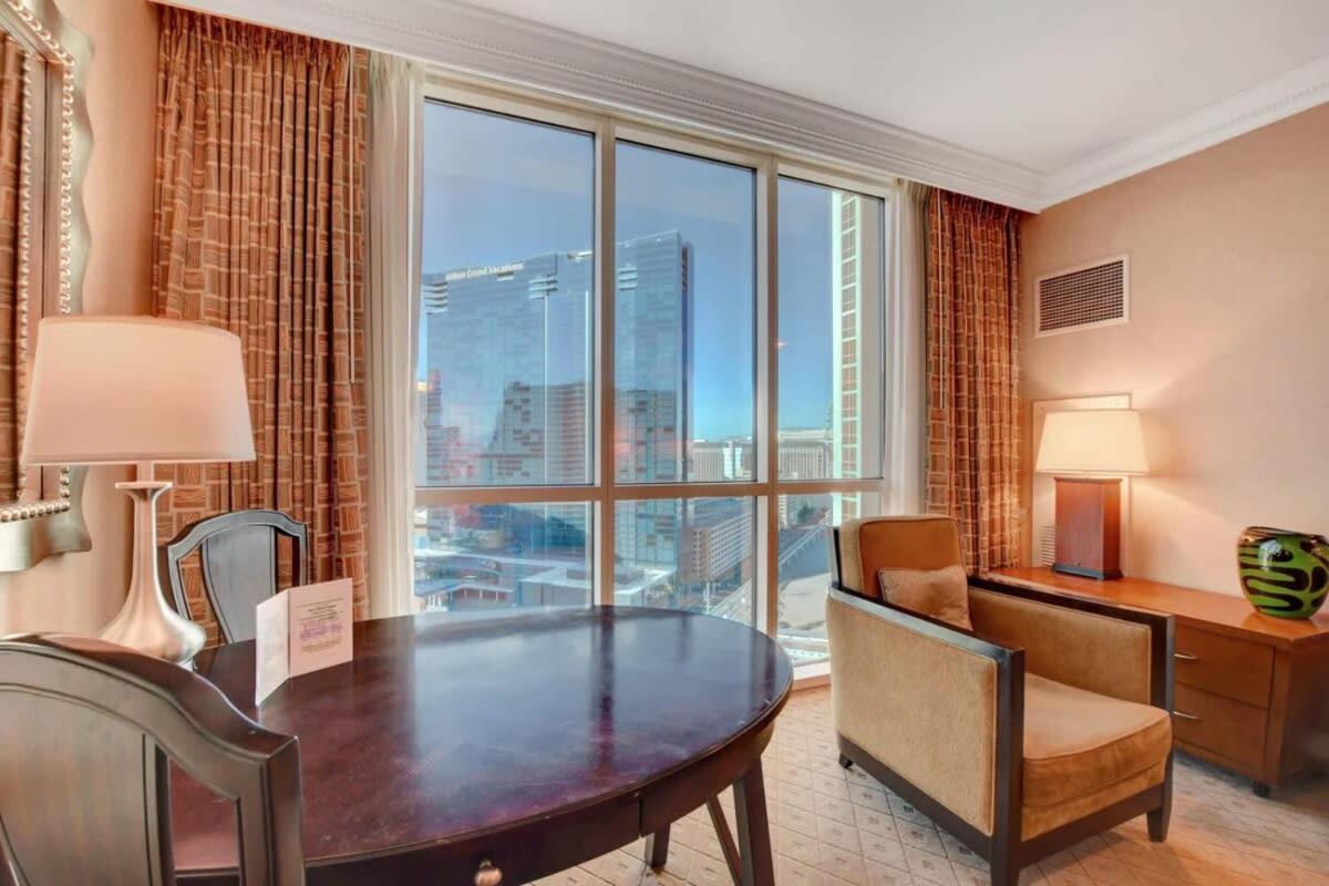 Mgm Signature-21-703 Strip View Jacuzzi Studio ลาสเวกัส ภายนอก รูปภาพ