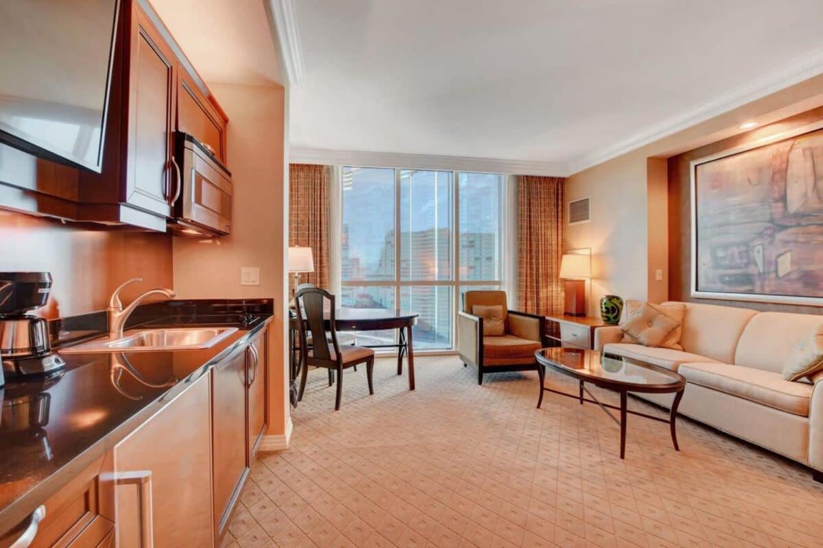 Mgm Signature-21-703 Strip View Jacuzzi Studio ลาสเวกัส ภายนอก รูปภาพ