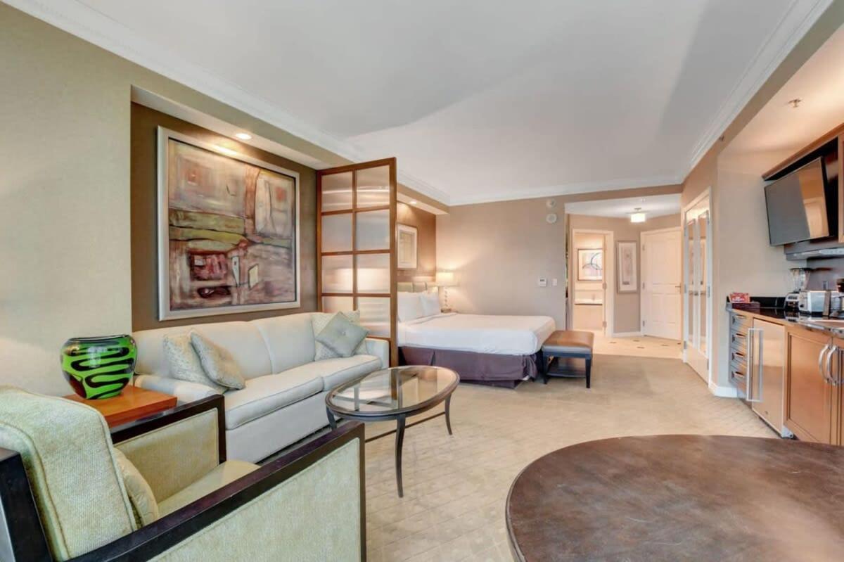 Mgm Signature-21-703 Strip View Jacuzzi Studio ลาสเวกัส ภายนอก รูปภาพ