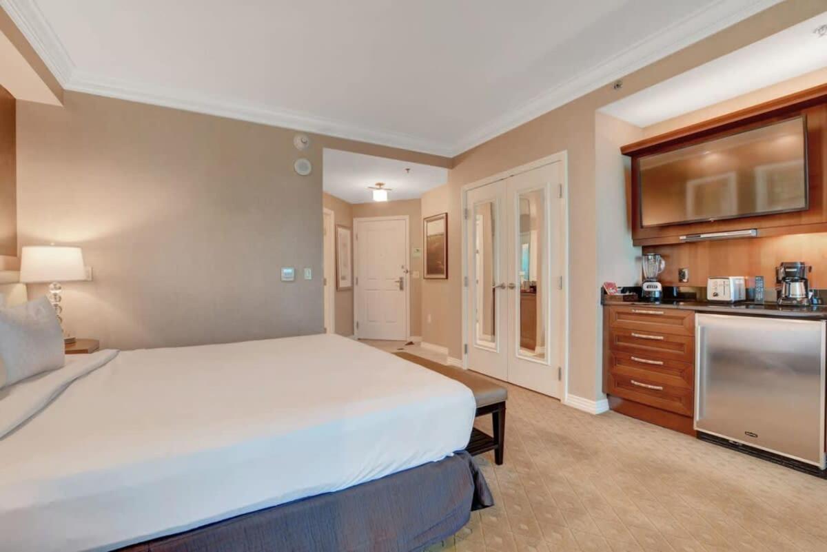 Mgm Signature-21-703 Strip View Jacuzzi Studio ลาสเวกัส ภายนอก รูปภาพ